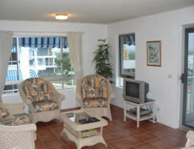 Estoril On Moffat Aparthotel Sunshine Coast