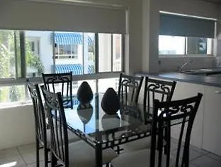 Estoril On Moffat Aparthotel Sunshine Coast